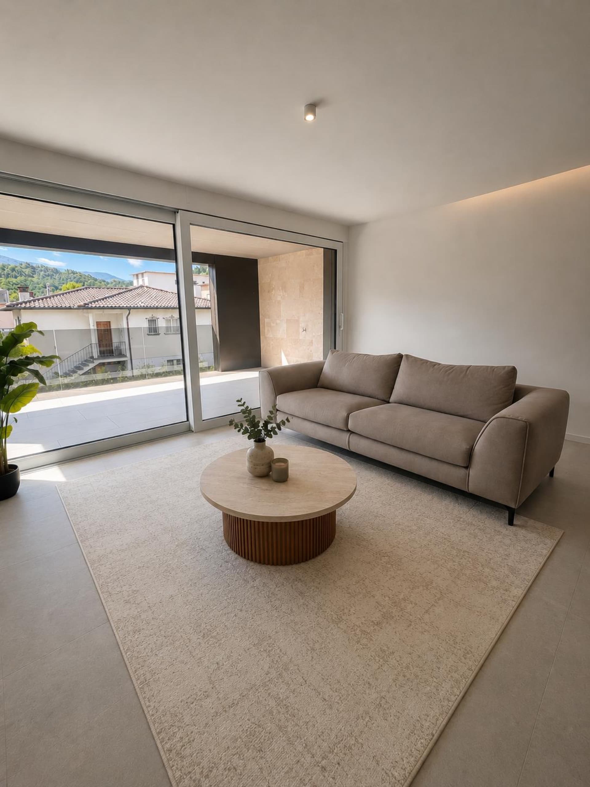 Exklusive 4½-Zimmer-Neubauwohnung, Erstbezug — Losone