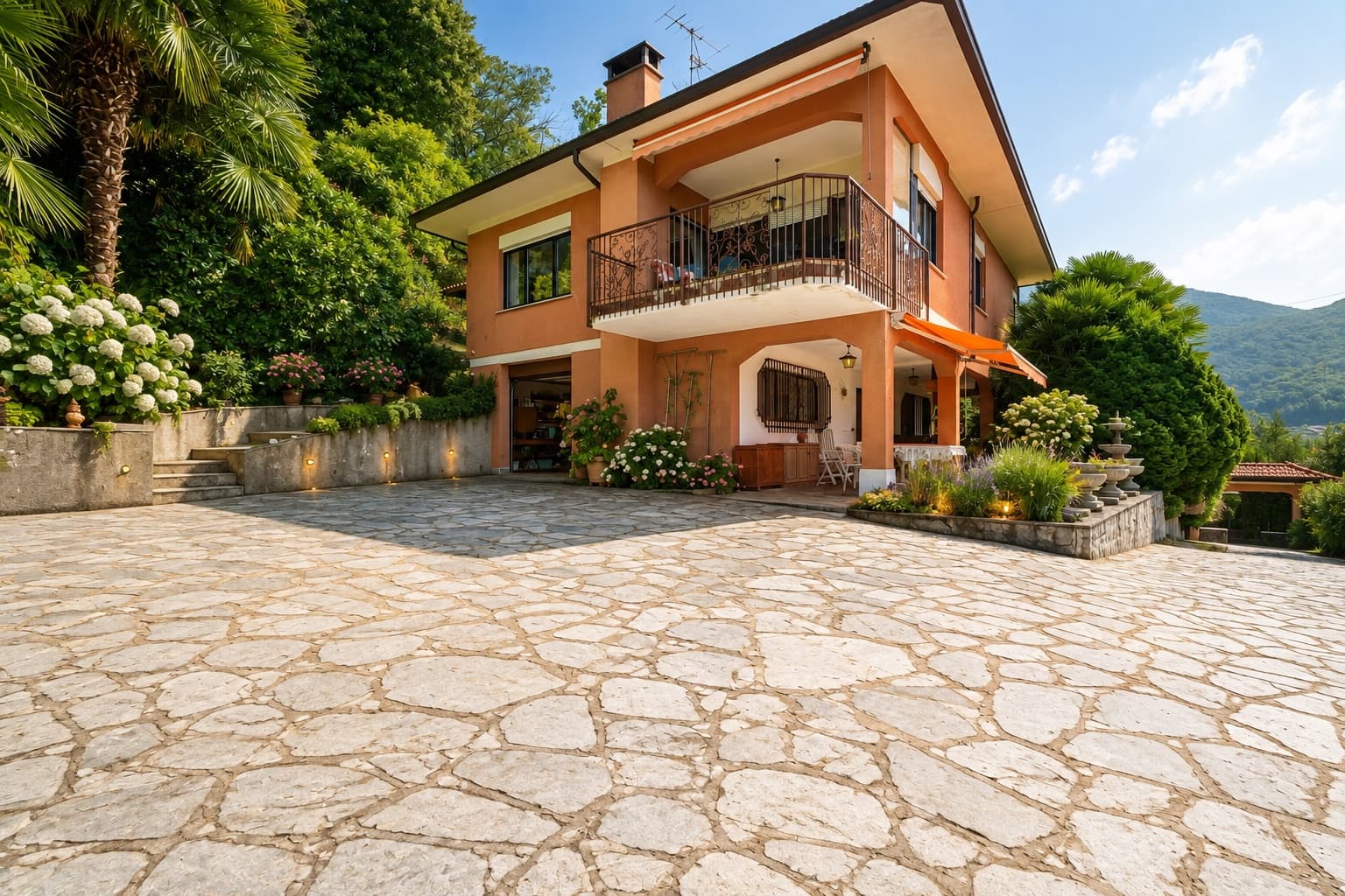 Villa in Dumenza