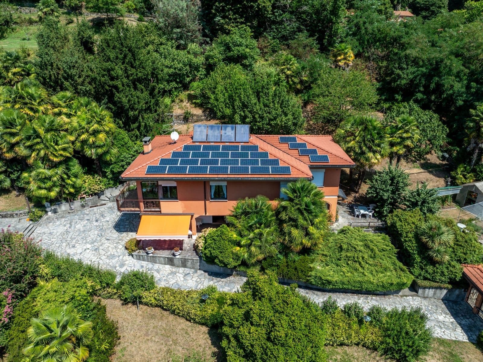 Villa in Dumenza