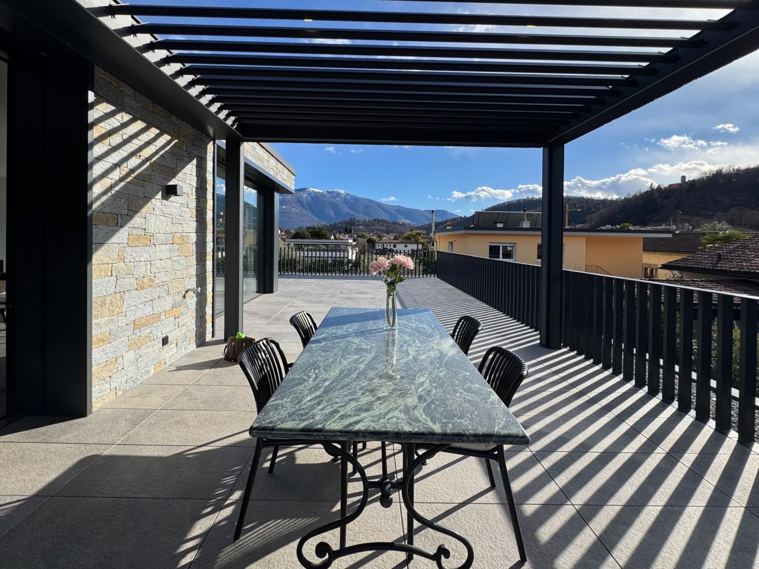 Attico di 4.5 locali con terrazza di 152 m² — Losone