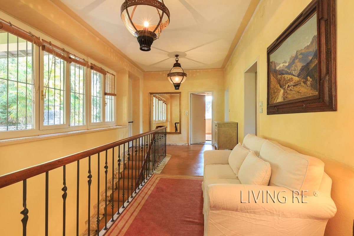 Exclusive Villa with Lake View on Lake Maggiore — Luino