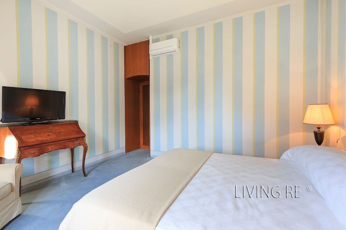 Exclusive Villa with Lake View on Lake Maggiore — Luino