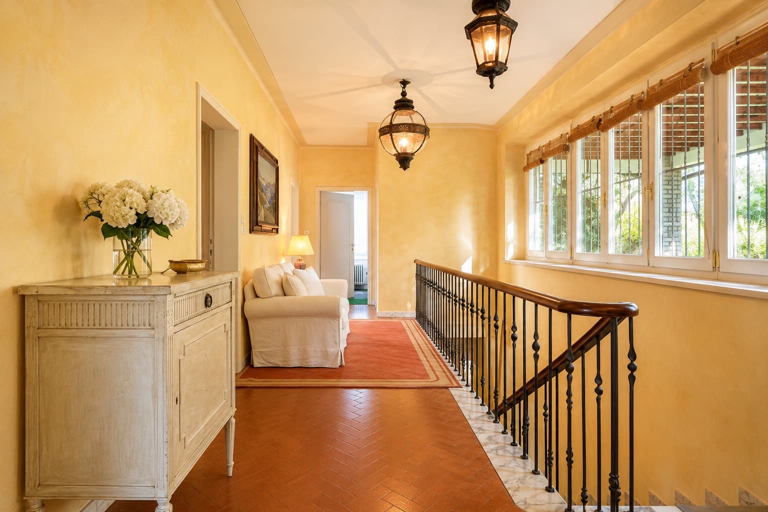 Exclusive Villa with Lake View on Lake Maggiore — Luino