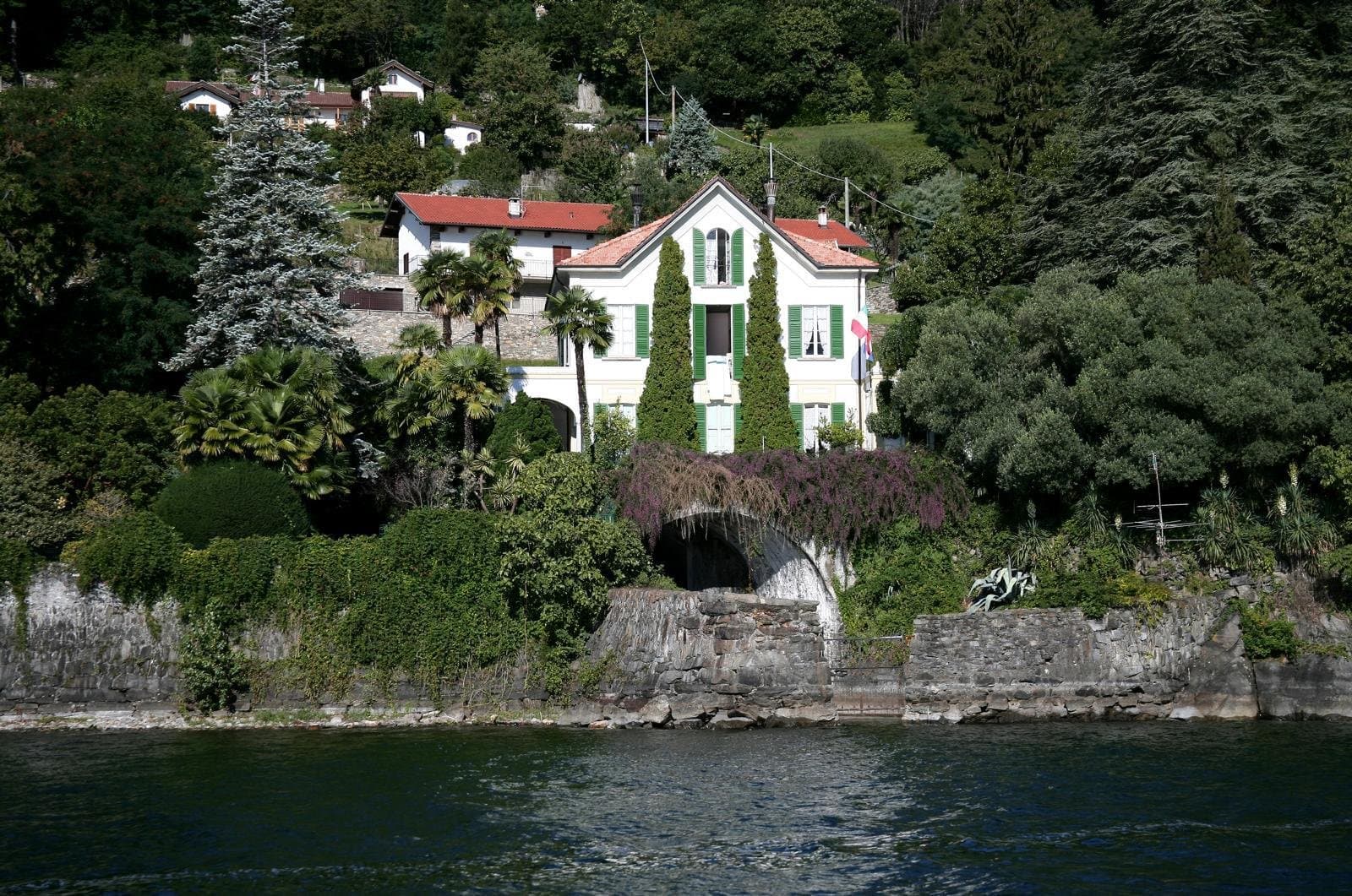 Villa esclusiva con vista lago sul Lago Maggiore — Luino